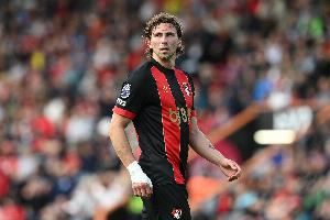 记者：扎巴尼已与伯恩茅斯队友告别，今晚抵达巴黎随后体检&签约