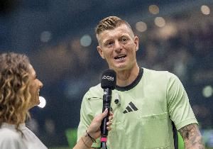 克罗斯：巴萨的足球好看但太大开大合，75分钟后疲劳也不换踢法