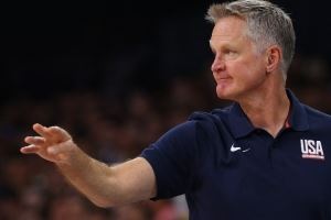 卸任美国男篮主帅！科尔带领球队夺23年世界杯第四、24年奥运金牌