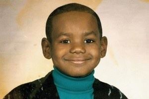 母亲晒詹姆斯童年照：我儿子始终相信能成为和国王一样伟大的人物